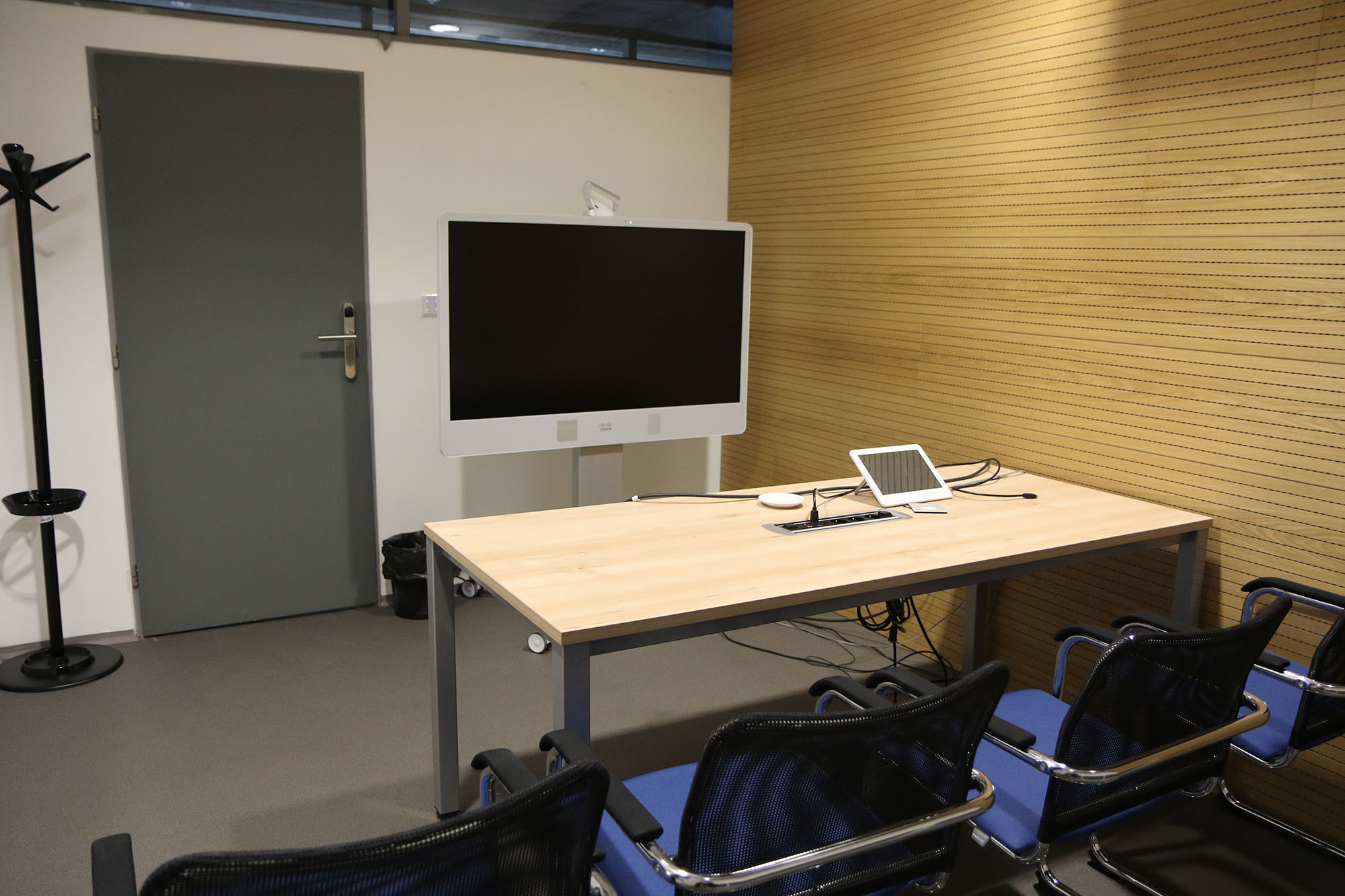 Telekonferenčná miestnosť (117)